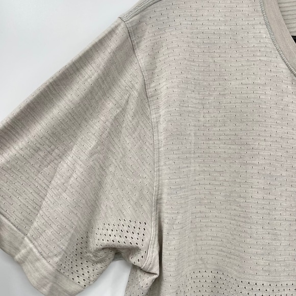 Lululemon‎ Metal Vent Tech Short Sleeve T Shirt Mens Tan Breathable Athletic  L - Picture 2 of 8
